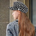 Miniatyrbillede 2 af 5: Dame Kort Skygge Visir Beret Retro Britisk Stil Elegant Vinter Flade Hatte ('6 7/8-7 1/8') Sort