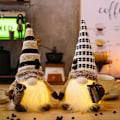 Pikkukuva 5 / 5: Joulupukki-koristeet, 2 kpl, kasvottomia kääpiöitä