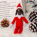 Miniatyrbillede 2 af 4: Snoop On A Stoop Julemand Figur Julemand Dukker Sort Julemand Figurer 11,8 Tommer Håndlavet Hip Hop Dukker Plys Legetøj Gaver Til Hjem Have B