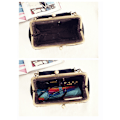 Miniatyrbillede 4 af 5: Retro hul håndtaske til kvinder Læder skuldertaske Aften clutch taske Kys lås lukning Crossbody taske pung