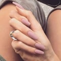 Miniatyrbillede 1 af 3: 1 stk. falske negle manicure (JP820-Y18-B1 frostet lys hud lim) makeup