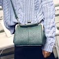 Miniatyrbillede 3 af 5: Retro hul håndtaske til kvinder Læder skuldertaske Aften clutch taske Kys lås lukning Crossbody taske pung