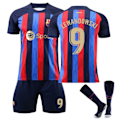Miniatyrbild 2 av 3: Barcelona Hemma Fotbollströja Barn/Vuxen Nr 9 - Perfet Lewandow Lewandowski kids 24(130-140cm)