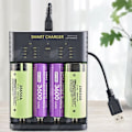 Miniatyrbild 2 av 4: HTBE® Smart litiumbatteriladdare 4-platser AA Ni-MH 1,2V litiumjonbatteri 2AUSB batteriintegrerad laddare