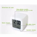 Miniatyrbillede 2 af 4: LED vækkeur - CON® - Tegnefilm - 7 farver - Snooze-funktion - LCD-skærm Sju färger (cyklisk)