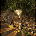 Miniatyrbillede 3 af 4: TD® 4 stk LED Solcellelampe Diamant Farveskiftende Lys Dekoration Have Lampe Udendørs Ny 30cm