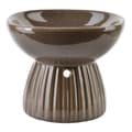 Stilfuld brun keramisk aroma diffuser lampe, der måler 12 x 8,5 x 10 cm.