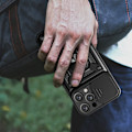 Miniatyrbillede 8 af 10: Hybrid Armor Camshield Etui til iPhone 16 Pro Max med linsebeskyttelse og stand - Sort
