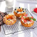 Miniatyrbild 5 av 5: Donutmodell Intressant Slitstark Lättviktig Simulerings Fruktkaka Donut Matmodell för Hemmet B