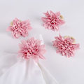Miniatyrbilde 2 av 5: Håndlagde blomster serviettringer sett med 6, falsk rosa Dahlia serviettring