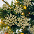 Miniatyrbillede 3 af 5: 36 Stykker Juletræspynt Guld Snefnug Ornamenter Plastik Glitter Sne