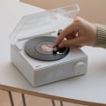 Pikkukuva 1 / 5: (Valkoinen) Retro-tyylinen vinyylilevysoittimen Bluetooth-kaiutin Gramoph