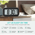 Miniatyrbild 1 av 4: Digital väckarklocka för morgonväckning, batteridriven tyst Digi