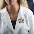 Pikkukuva 3 / 4: /#/Kaksoisviisilehtinen violetti kukka rintaneula/#/