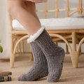 Miniatyrbild 3 av 5: ##/Damstrumpor för vinter - Grå Tjocka Flanell Arktiska Strumpor Mids##/