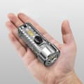 Liten Mini Kraftfull Nyckelring LED Ficklampa Typ-C Multifunktionell