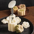 Miniatyrbilde 4 av 5: Månekakeform Kirsebærblomst Lett å løsne Håndpress 3D Kirsebær Sakura Stempel Bakverkform for Midhøstfestivalen 30g