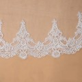 Miniatyrbild 1 av 5: Brudslöja, lång, elfenbensvit, golvlång, 3 m, elegant, enkel