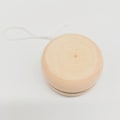 Miniatyrbild 2 av 5: Set med 10 Naturliga Trä-YoYo - Trä-YoYo Utmärkt Idé för