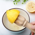Miniatyrbillede 3 af 5: Manuel Citronpresser i Bøgtræ - Malefri, Massivt Træ, Citronkegle