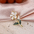Miniatyrbild 4 av 5: /#/vit blomma brosch för kvinnor/#/