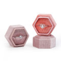 Miniatyrbild 2 av 5: 2 stycken hexagonala smyckeskrin örhängen hänge ringbox fas