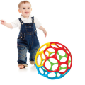 Miniatyrbild 4 av 4: Bright Starts, Klassisk, flexibel och lätt att hantera boll, sensorisk