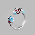Miniatyrbilde 3 av 5: Koi Ring, Justerbar klassisk design for kvinner med fargerike detaljer for lykke