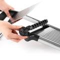 Miniatyrbild 5 av 5: Good Grips Kockmandolin