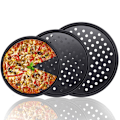 Miniatyrbillede 1 af 5: 3 stk Runde Pizza Bageplader Non-Stick med Perforerede Huller - 24cm, 28cm, 32cm - Kulstofstål Pizza Pan til Hjemmekøkkenovn (3 stk)