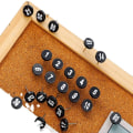 Miniatyrbillede 2 af 5: 100 stk. nummererede trykknapper, sorte trykknapper i plast med hvide tal f