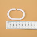 Miniatyrbillede 2 af 5: Bruseforhængsringe, 12 stk. Plastik Bruseforhængsringe, C Gardinkrog