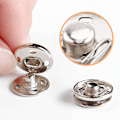 Pikkukuva 2 / 5: Ompelunapit, 40 sarjaa 8,5 mm ja 10 mm, musta ja hopea, ommeltava napituspainike