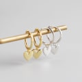 Miniatyrbillede 1 af 5: 2 par hjerteformede øreringe, minimalistiske guld øreringe, enkle