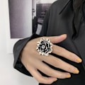 Miniatyrbillede 2 af 5: 2 stk. Oversize Statement Ringe Dronning Bryllup Finger Ring Kostume J