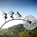 Miniatyrbild 1 av 5: Blomsterfe dansar med maskrosfe