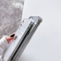 Pikkukuva 2 / 7: iPhone 12 Stöttåligt Skal med Korthållare - Transparent Transparent