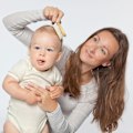 Miniatyrbillede 6 af 7: Ekstra blød babybørste til blid hårpleje af babyer, 1 stk.