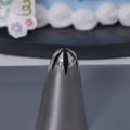 Miniatyrbilde 5 av 6: 2D Rose Flower Cake Decorating Icing Tips Cupcake Nozzles