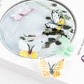 Miniatyrbillede 4 af 6: 72 stykker farverige sommerfugle - kagepynt, sommerfugl-toppers, dekoration, cupcake-pynt Färgglad fjäril-a