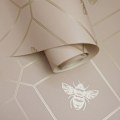 Miniatyrbillede 4 af 5: Honeycomb Bee Wallpaper Holden