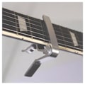 Miniatyrbild 3 av 3: Metallgitarrkapo med handtag - Silver