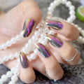 Miniatyrbillede 1 af 4: 24 stk. Kameleon Spejl Neglekunst Tips Lilla Skarpe Medium Stiletto Akryl Negle til Dekorationer Finger Manicure Tilbehør Z755