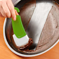 Miniatyrbild 7 av 8: Silikonspatel för repfri yta, ergonomiskt utformad för komfort och precision, perfekt för non-stick kokkärl, 7 cm (L) x 15,5 cm (H)