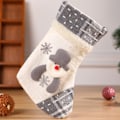 Miniatyrbild 4 av 5: Broderade Namn på Julstrumpor med Rutmönster, Perfekt för Personlig Unisex-touch