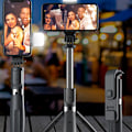 Miniatyrbild 2 av 5: Mångsidigt Selfie Stick Stativ, Extra Lång Förlängning & Bluetooth Fjärrkontroll för Bred Kompatibilitet med De Flesta Smartphones (Svart)