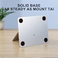 Miniatyrbild 3 av 8: Smart enhetsställ för skrivbord, utmärkt tillverkat för 4-12,9 tums enheter, säkerställer en stabil och ergonomisk tittarupplevelse, i elegant silver
