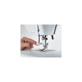 Miniatyrbild 3 av 4: Symaskin BERNETTE B33 Vit