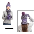 Pikkukuva 3 / 3: Talven lämmin neulottu pipohattu set kosketusnäyttökäsineet naisille Purple