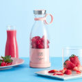Miniatyrbild 2 av 5: Bärbar elektrisk blender USB Mini Fruktextraktor Food Shake Multifunktionell hög kvalitet White